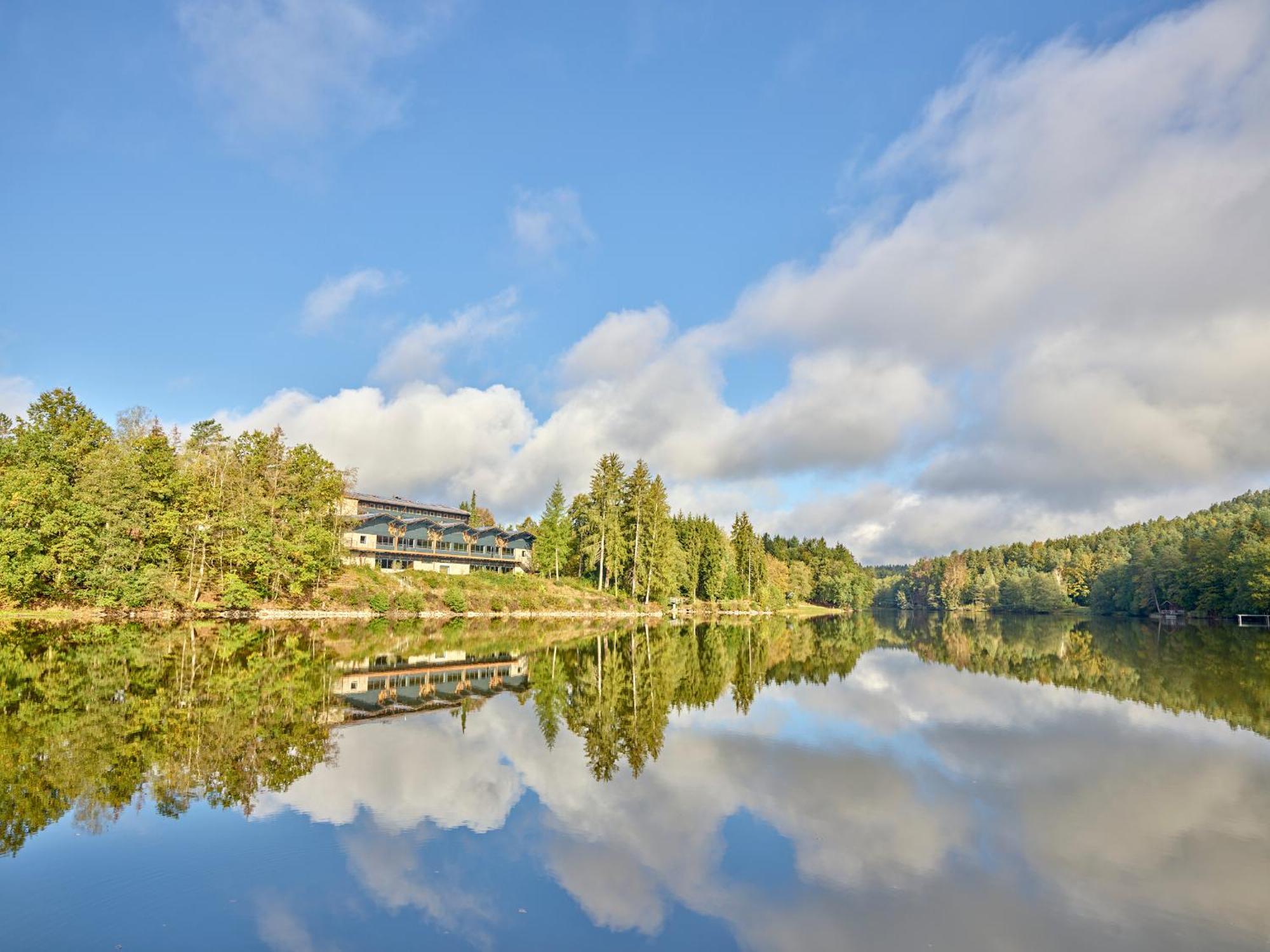 Das Dreiburgensee Naturhotel & Spa Thurmansbang Екстериор снимка